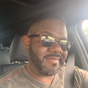 Meet your Posher, Stewart